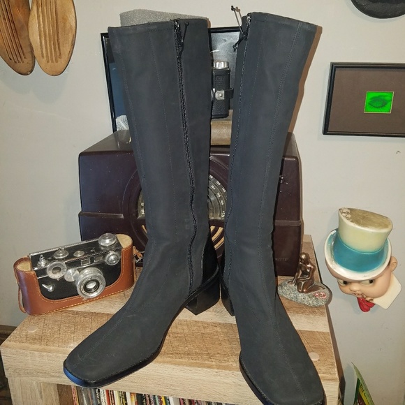 Donald J Pliner calf boots - Picture 1 of 4